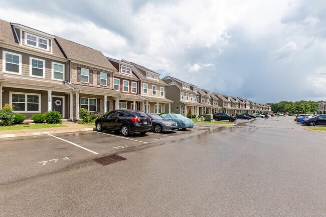 Building Photo - 774 Bradburn Village Way