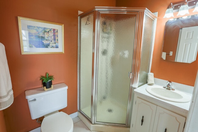 Building Photo - 2521 Pansy Ln