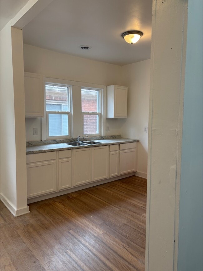 Building Photo - 3317 Webb St