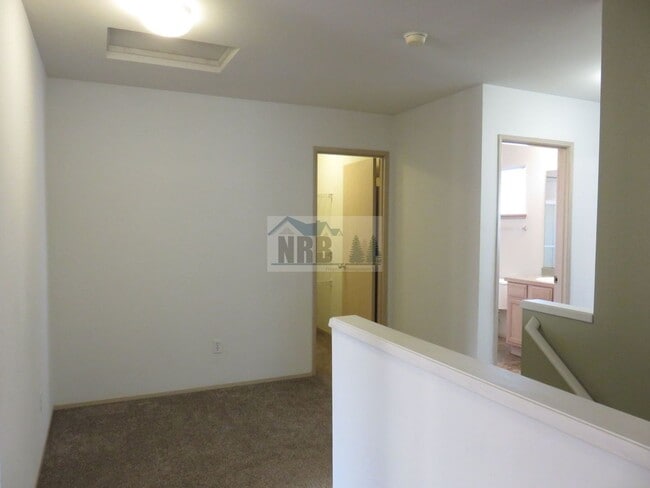 Building Photo - Stunning House in Dupont! $500.00 off 1 Month of Rent!