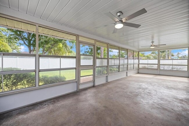 Building Photo - 1169 Carmella Cir