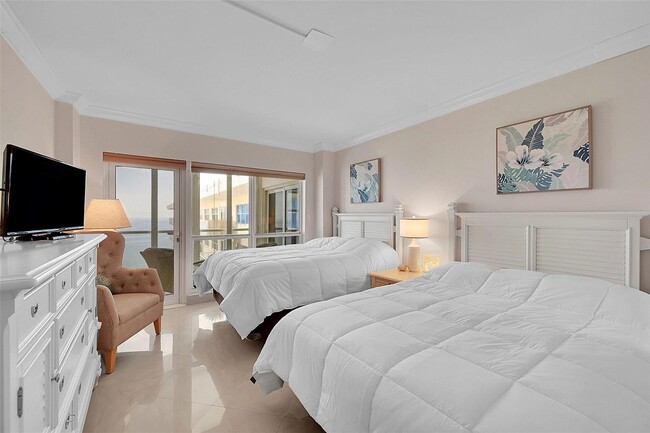 Building Photo - 111 N Pompano Beach Blvd