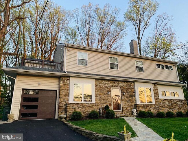 Building Photo - 247 Gravel Hill Rd