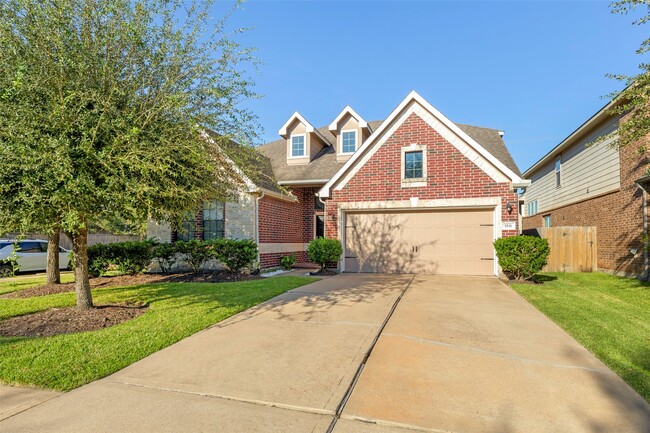 Building Photo - 5531 Drumlin Field Way