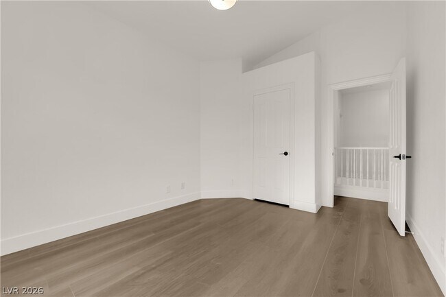 Building Photo - 1529 Tillman Falls Ave