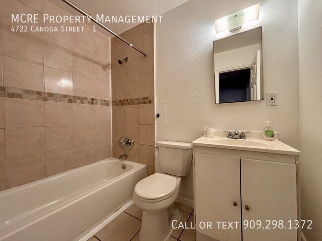 Building Photo - 4722 Canoga St