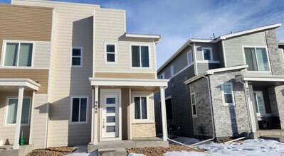 Building Photo - 9690 Reunion Pkwy