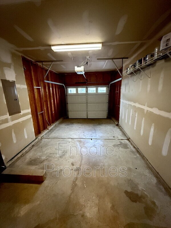 Building Photo - 8417 Whisper Ridge Pl