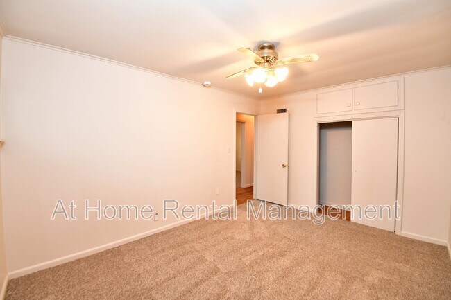 Building Photo - 3707 E 29th St