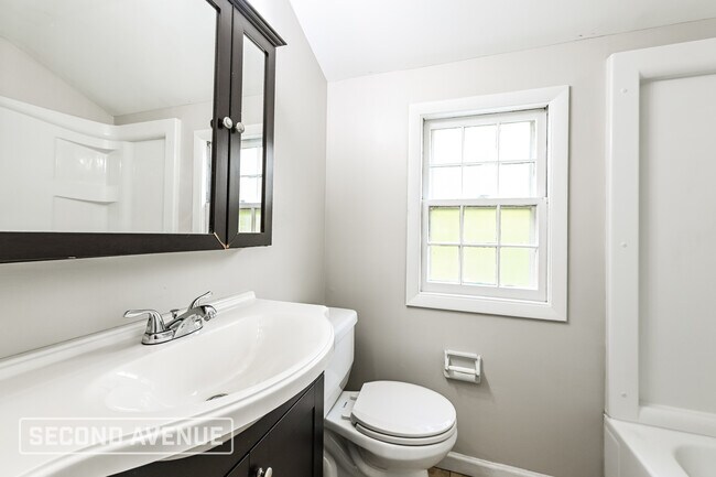 Building Photo - 947 Garden City Dr
