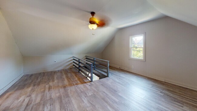 Building Photo - 4217 Hyde Ave