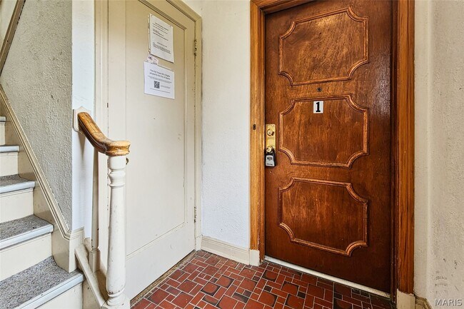 Building Photo - 6601 Alamo Ave