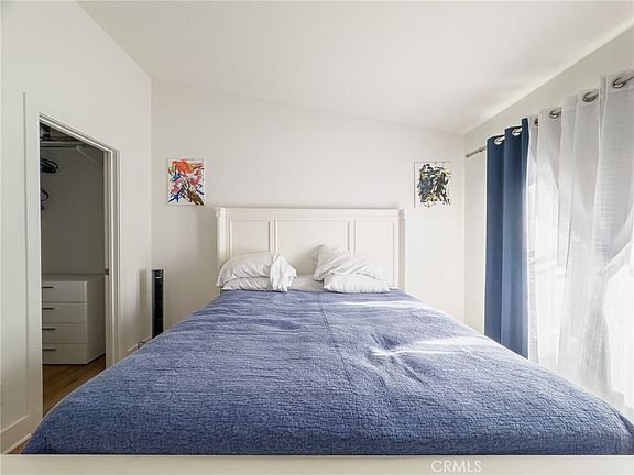 Building Photo - 141 Timbre