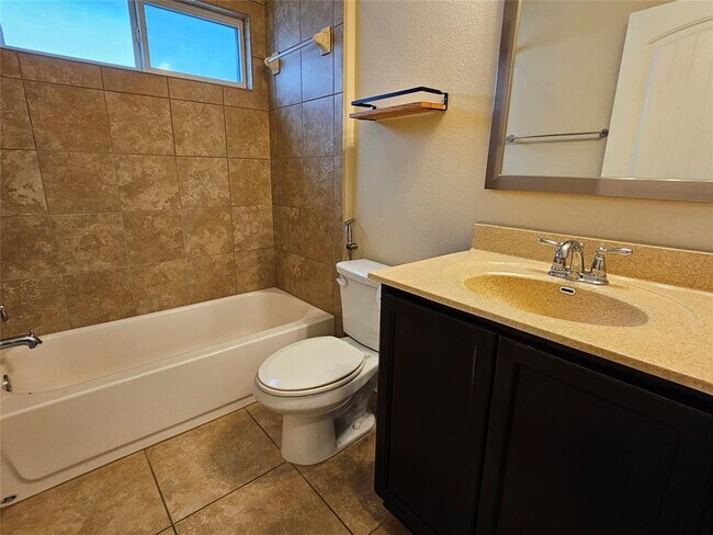 Building Photo - 13708 Loleta Way