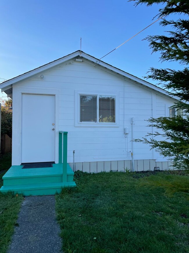 Primary Photo - Arcata Farmhouse Style Studio