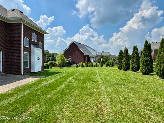 Building Photo - 1606 Church Side Dr