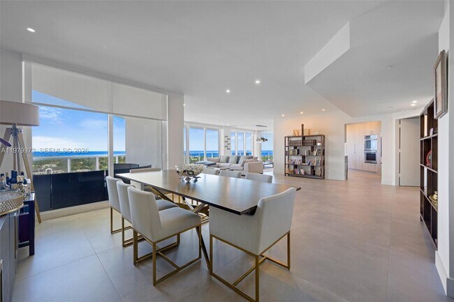 Building Photo - 3802 NE 207th St