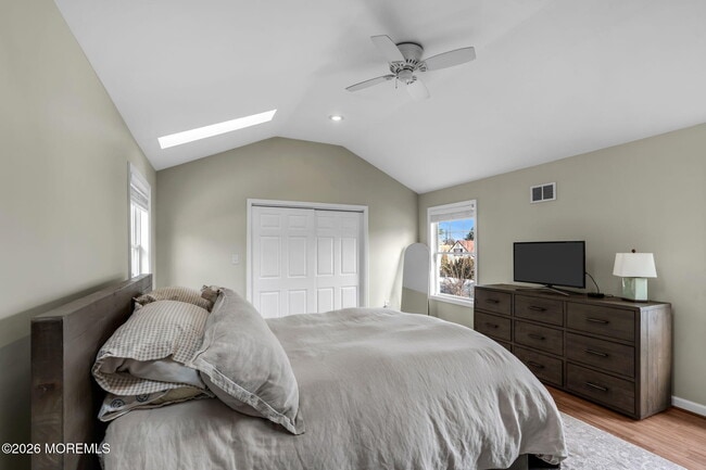 Building Photo - 80 Wilson Ave