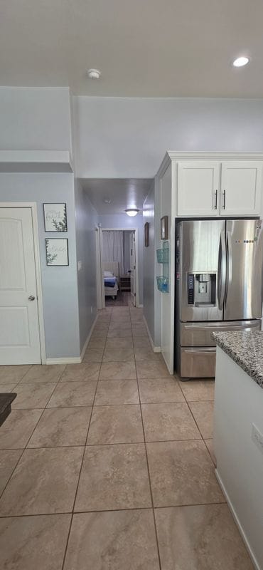 Building Photo - 624 S Vaughn Ave