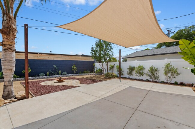 Building Photo - 158 Forbes Ln