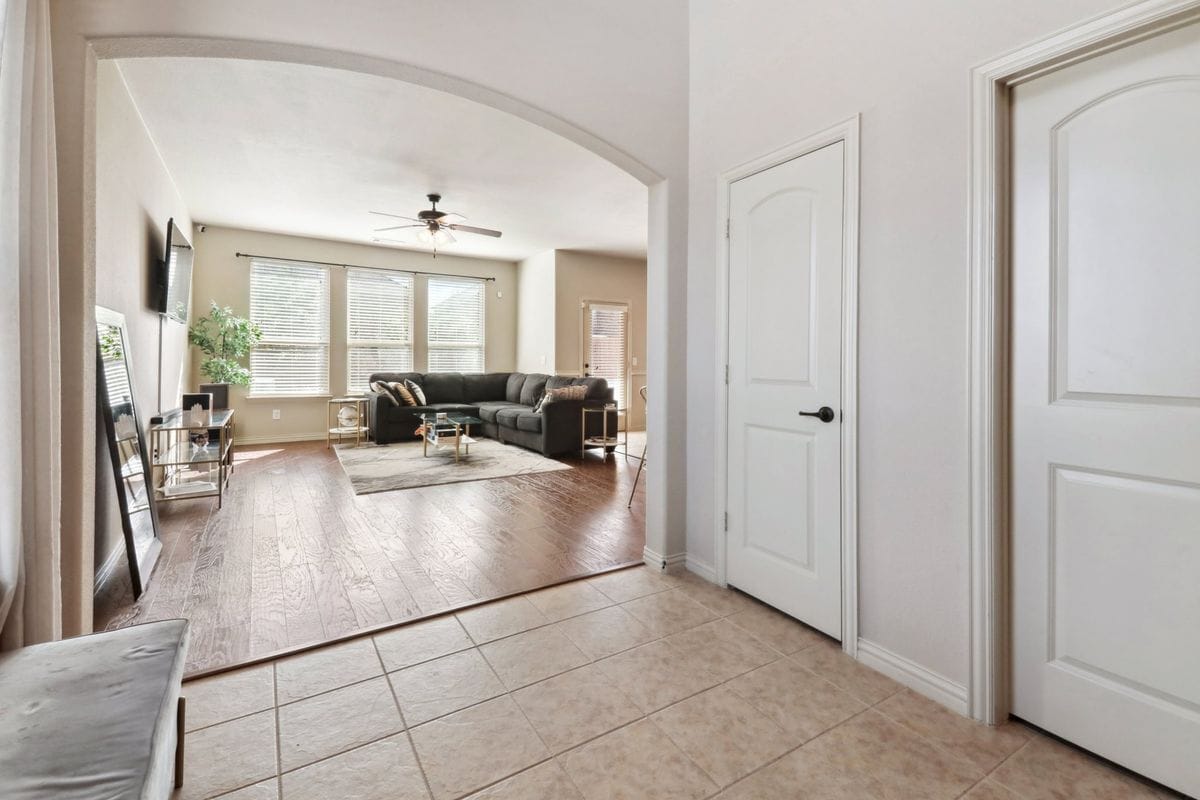 Building Photo - 875 Merino Drive