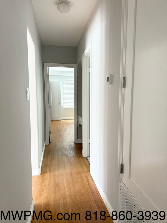 Building Photo - Ideally situated 2-Bed 2-Bath HOME