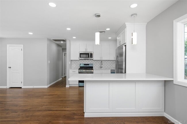 Building Photo - 258 Gilling Rd