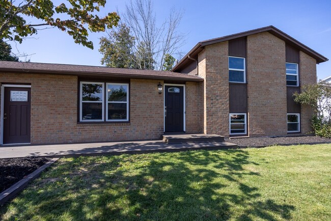 Building Photo - 202 Spring Tree Ln