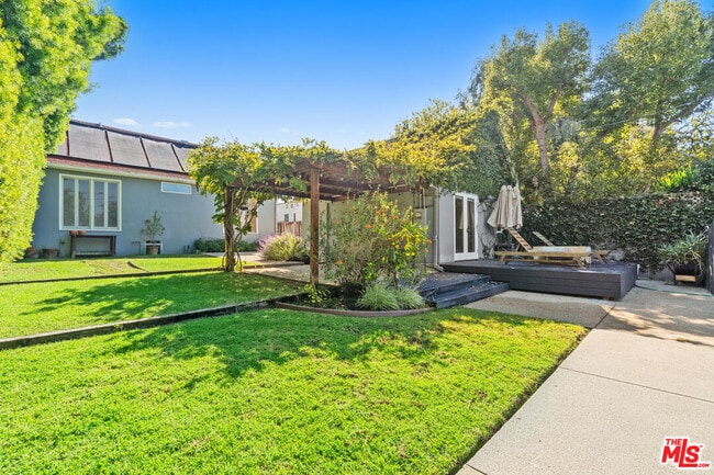 Building Photo - 949 S Muirfield Rd