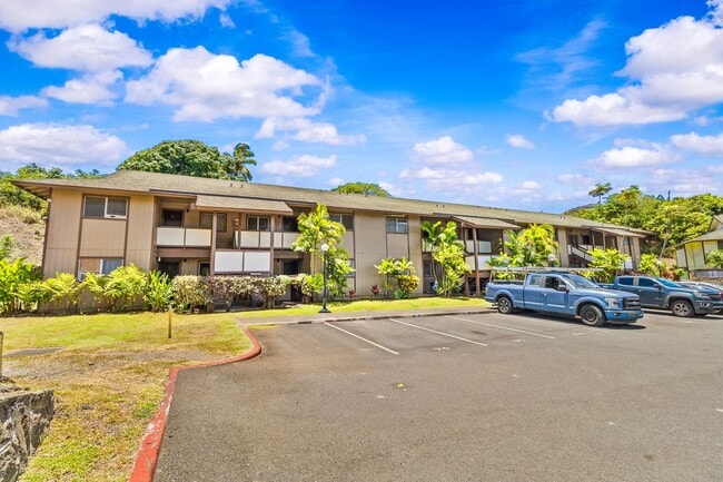Building Photo - 2nd floor, 2 bedroom/1 bath/2 parking Town...