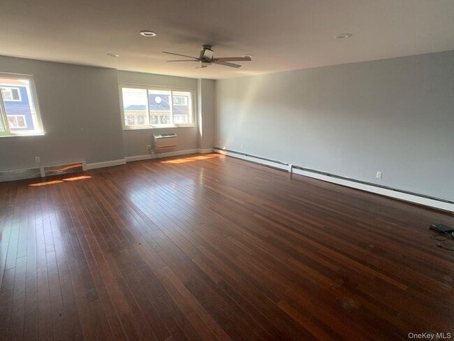 Building Photo - 1-84 Beach 97th St