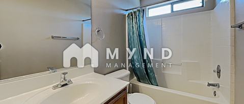 Building Photo - 2121 N 29th Pl