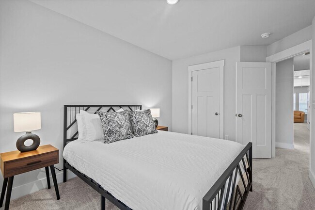 Building Photo - 300 Marston Ln