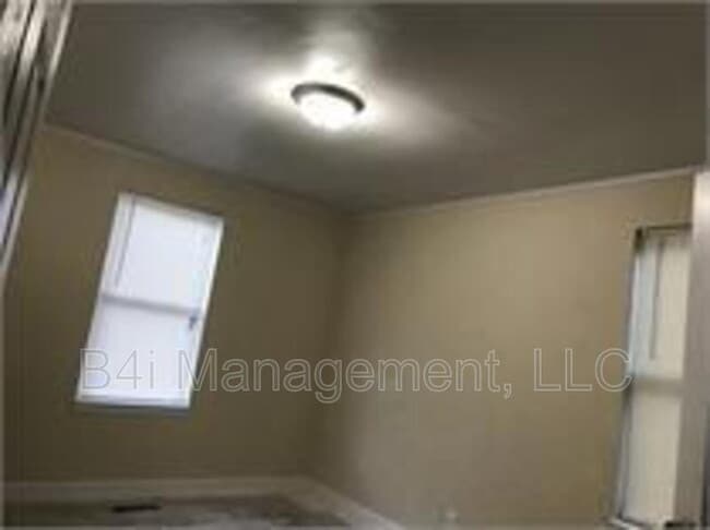 Building Photo - 1007 E Mcintosh Rd