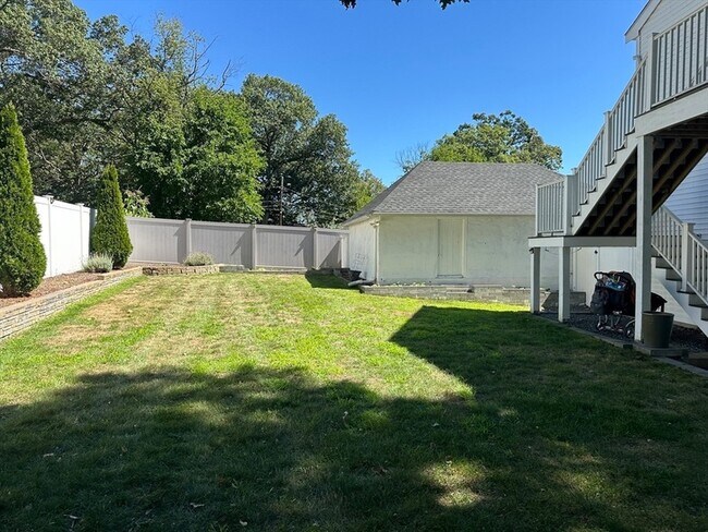 Building Photo - 72 Merrimac St