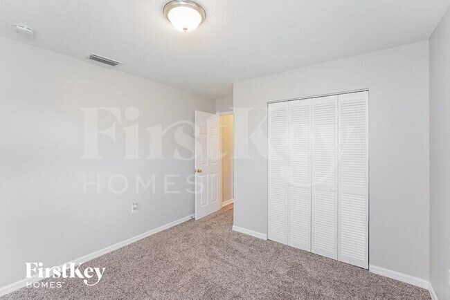 Building Photo - 136 Sunnyside St NW