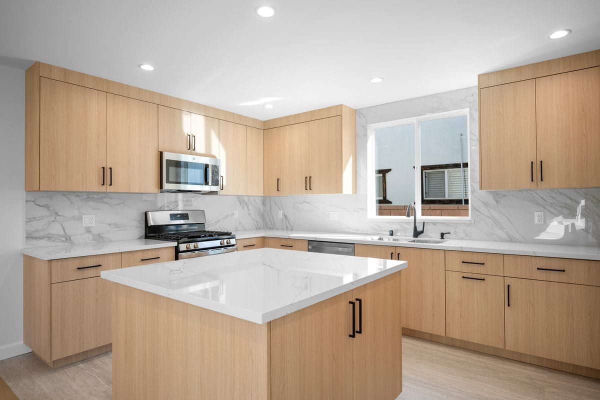 Building Photo - 10657 Knapp St