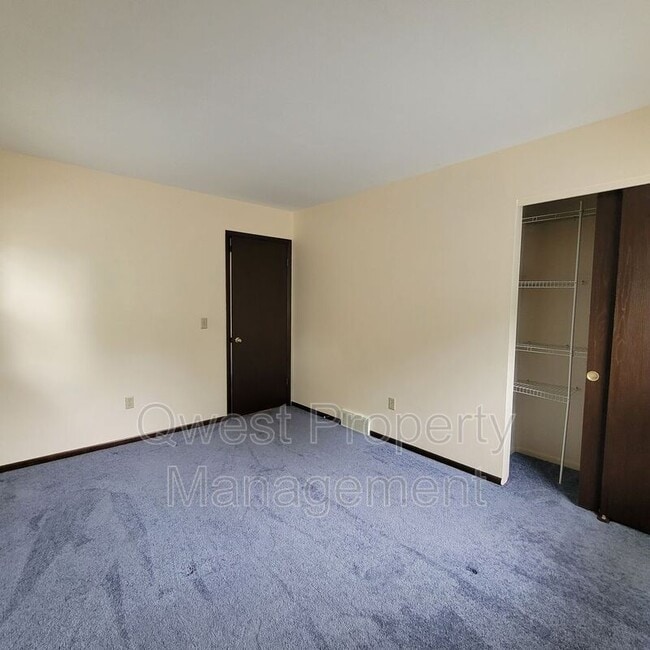 Building Photo - 475 Adaway Ave SE