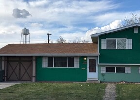 Building Photo - 2138 Gunnison Ave