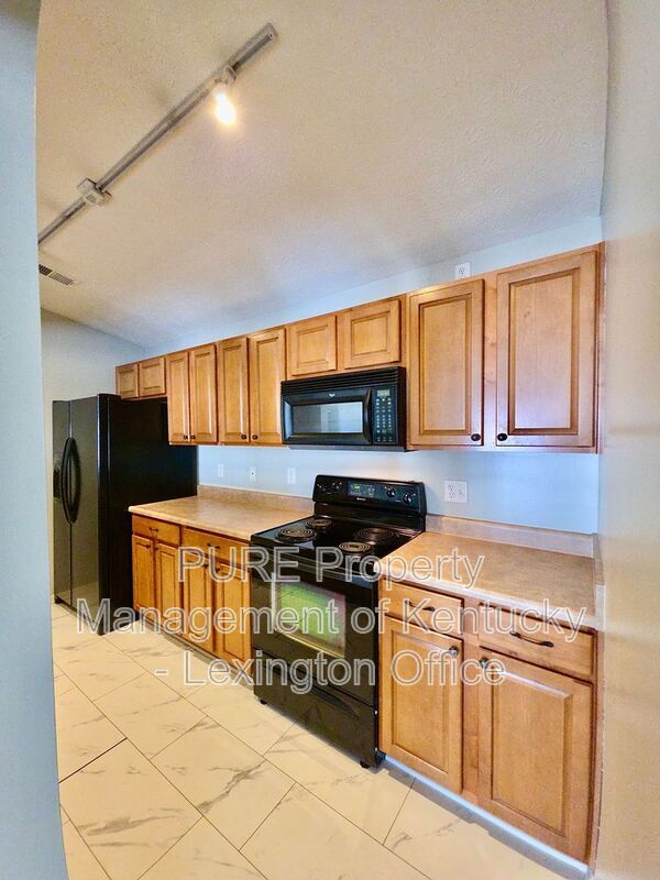 Building Photo - 2312 Remington Wy