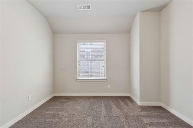 Building Photo - 1733 Lark Ln