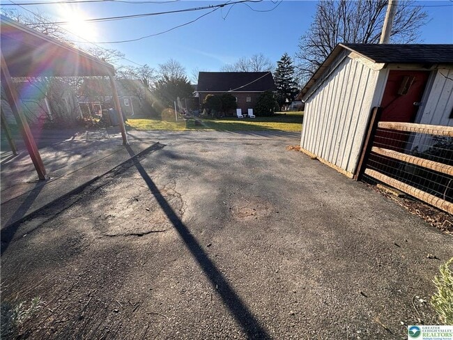 Building Photo - 724 N Muhlenberg St