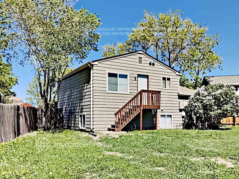 Building Photo - 9731 W 104th Dr