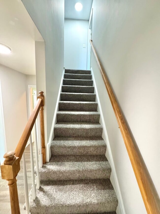 Building Photo - Move-in Ready! Beautifully Updated 4 Bedroom, 2.5 bath Home, located on a Quiet Cul-de-Sac in N. ...