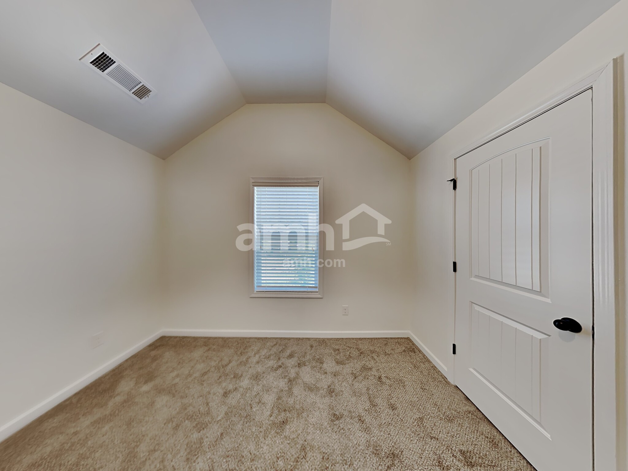 Building Photo - 1078 Hartwell Rd