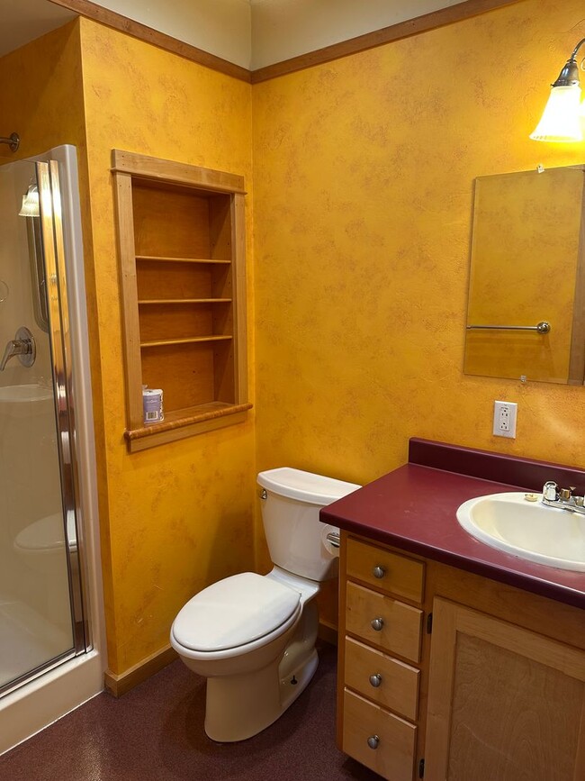 Building Photo - Charming Studio Loft in Arcata – Close to Plaza & Cal Poly Humboldt