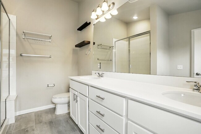 Building Photo - Modern 2-Bed, 2.5-Bath Townhome with Garage