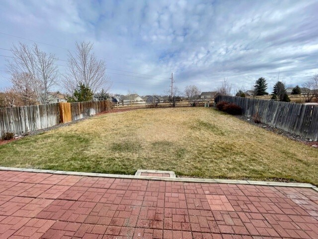 Building Photo - 5914 S Ukraine St