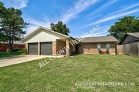 Building Photo - 10333 Fairfax Ln