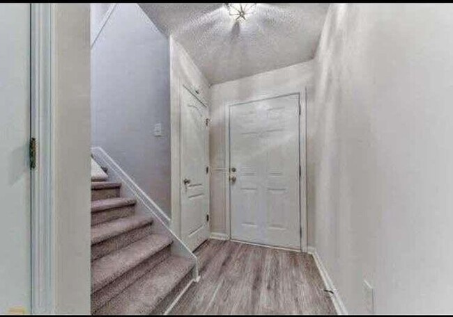 Building Photo - 204 Fox Creek Blvd